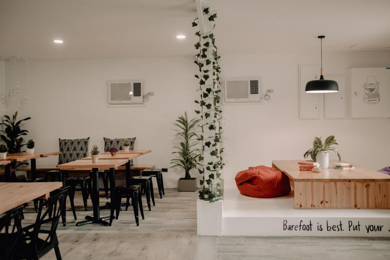 Murals Hostel And Cafe Cebu Екстер'єр фото
