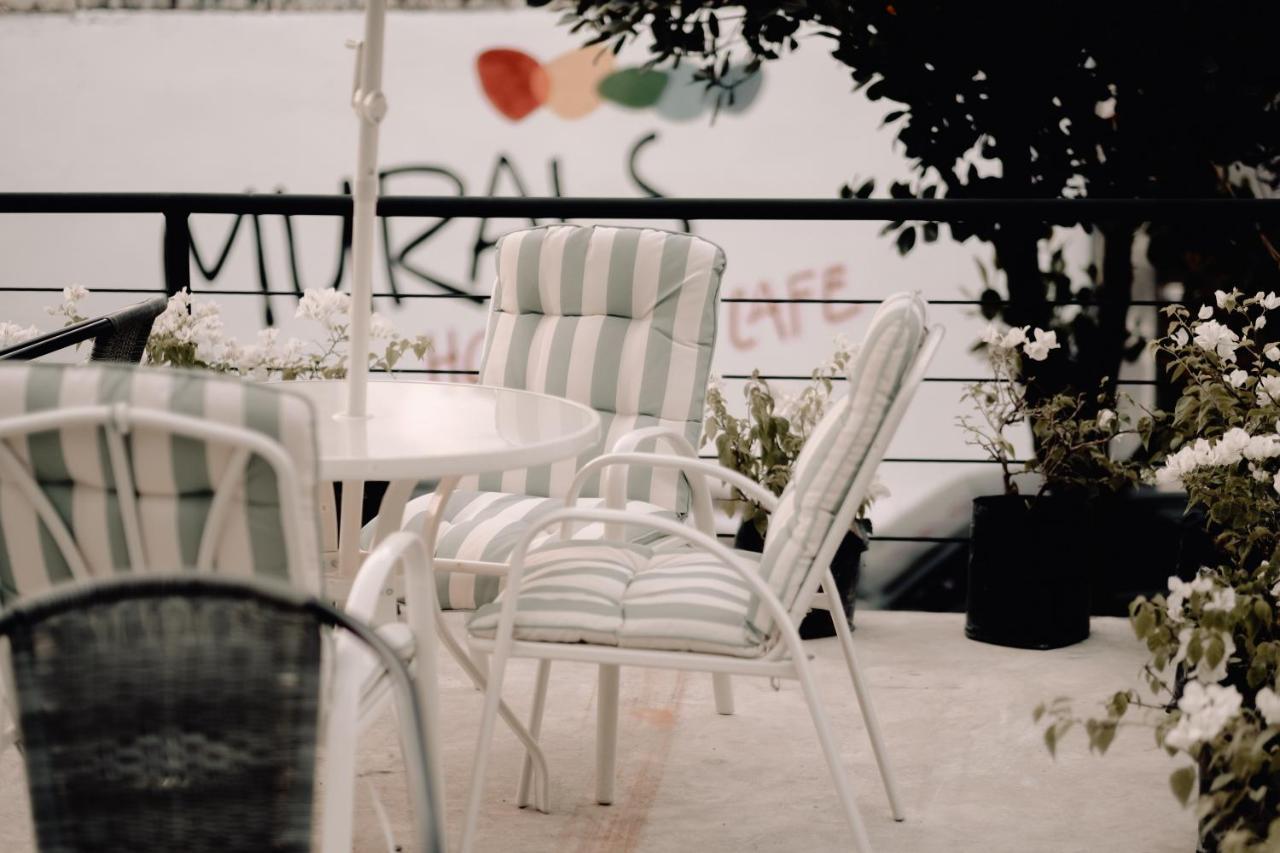 Murals Hostel And Cafe Cebu Екстер'єр фото