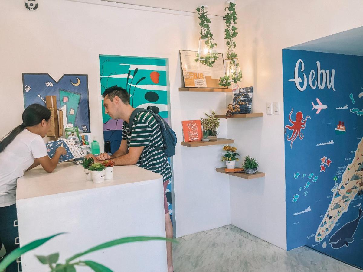 Murals Hostel And Cafe Cebu Екстер'єр фото
