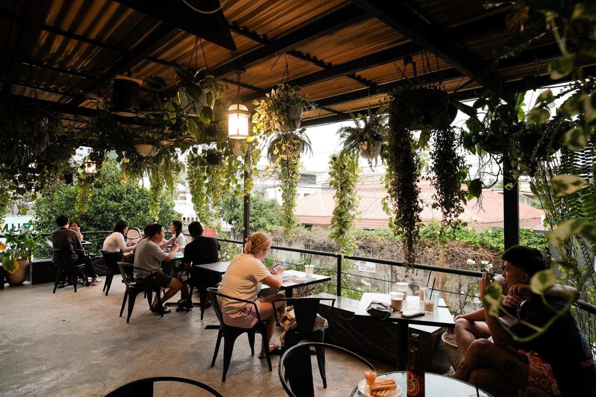 Murals Hostel And Cafe Cebu Екстер'єр фото